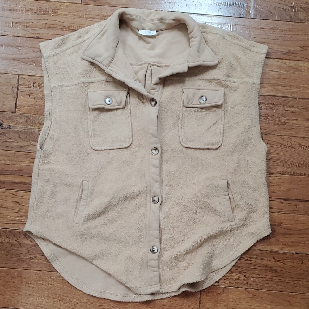 Miss Love Boxy Button Down Vest Shaket